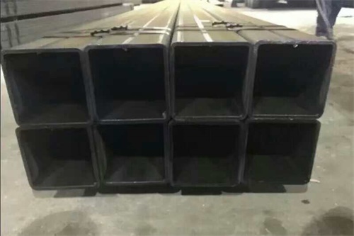 米易大口径厚壁方管